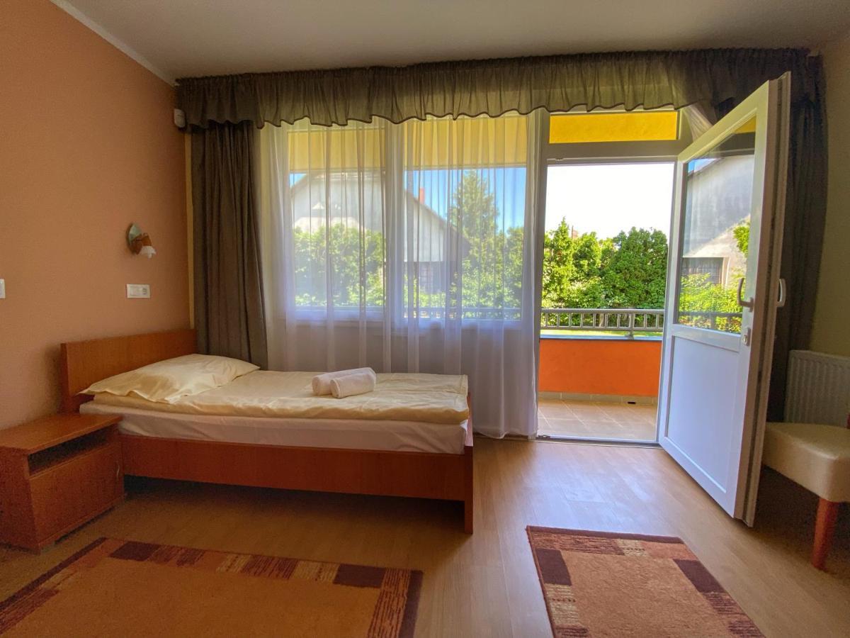 Arkanum Hotel Balatonmáriafürdő 外观 照片